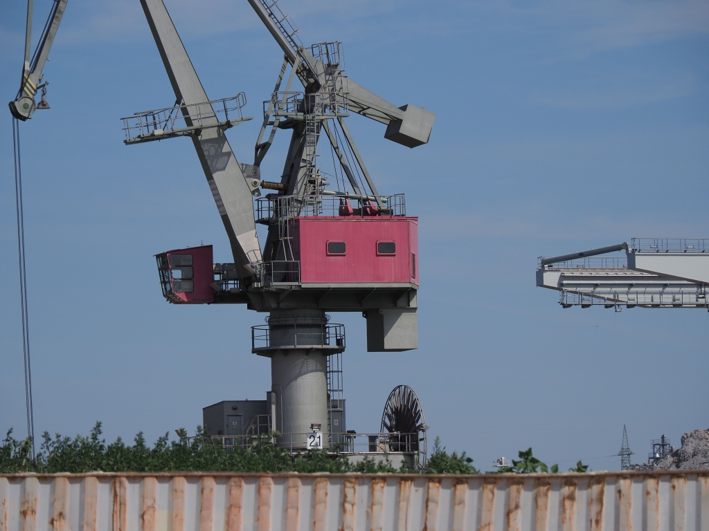 EM122044.JPG