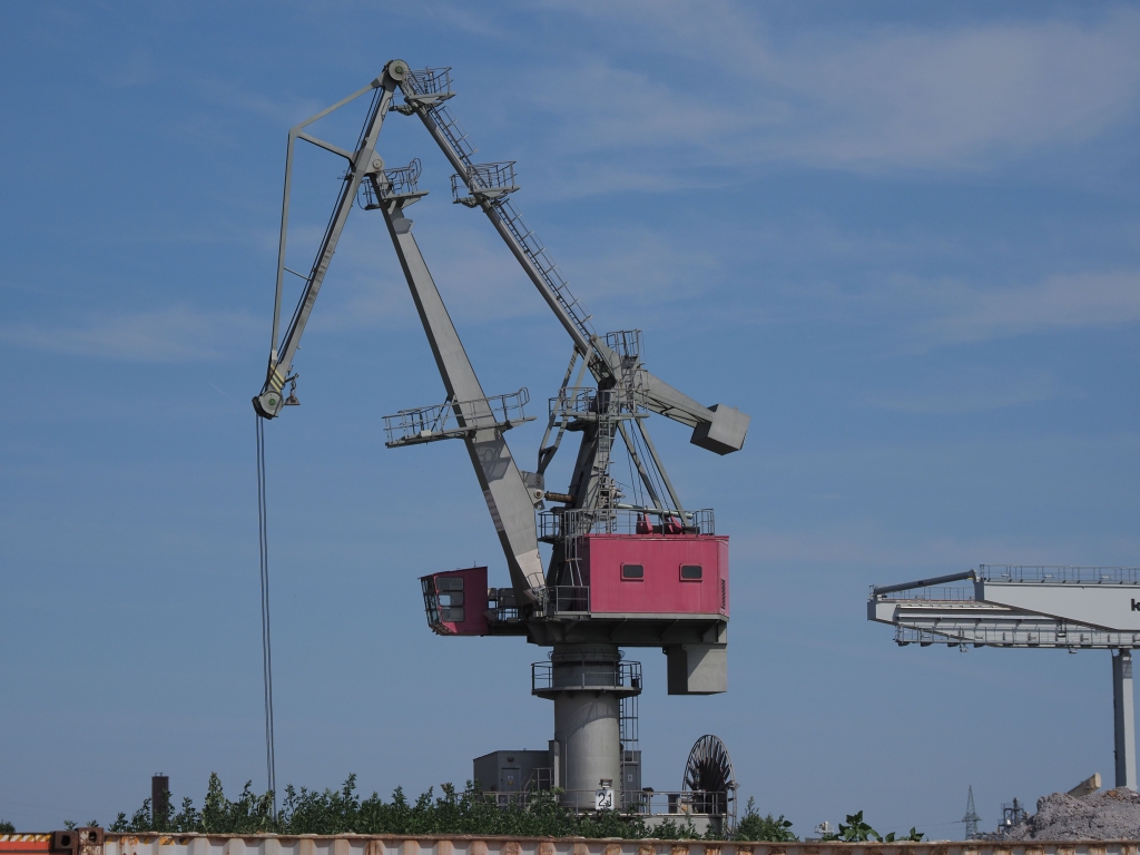 EM122046.JPG