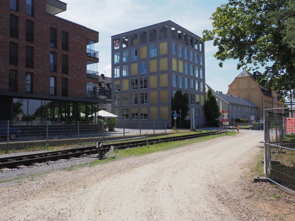 EM121839.JPG