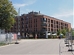 EM121804.JPG