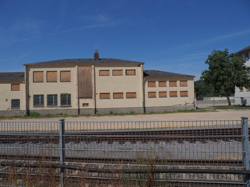 EM121854.JPG