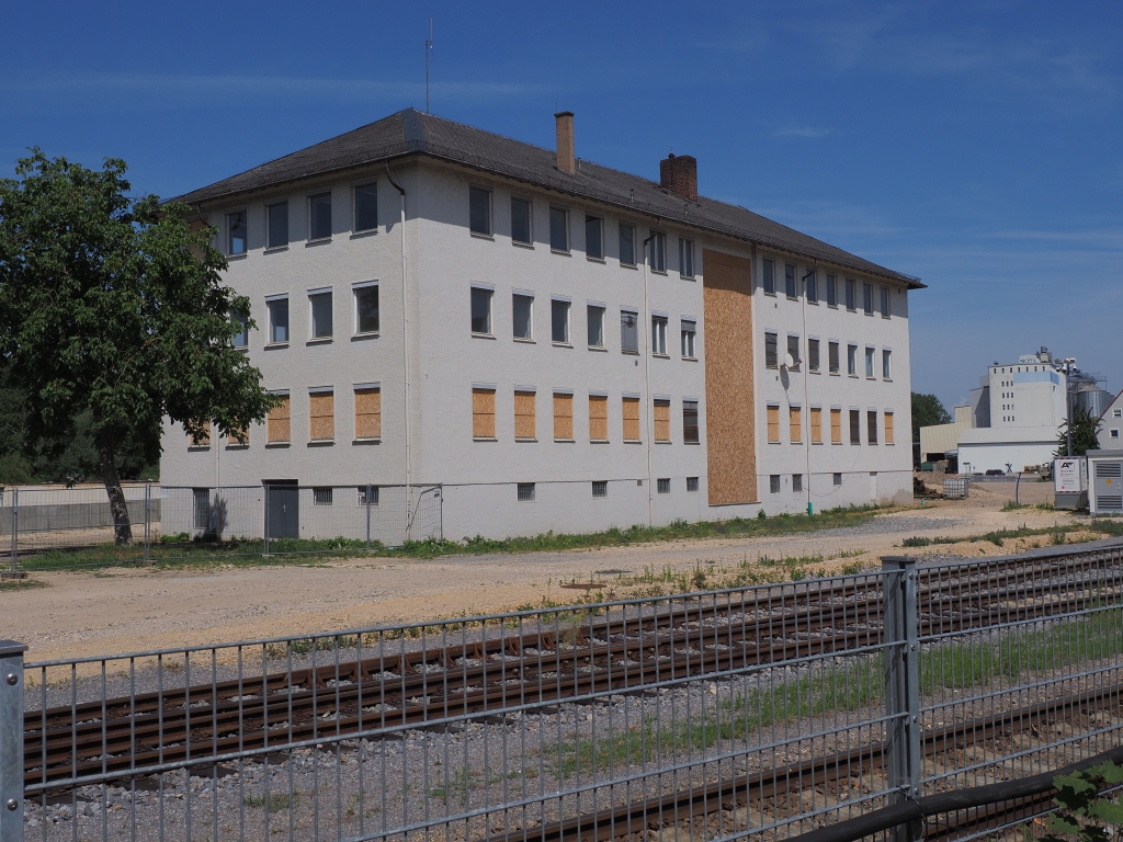 EM121856.JPG