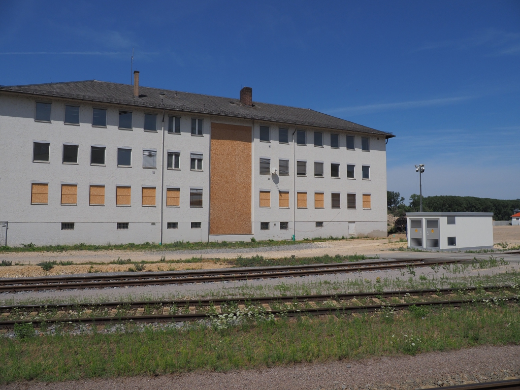EM121858.JPG